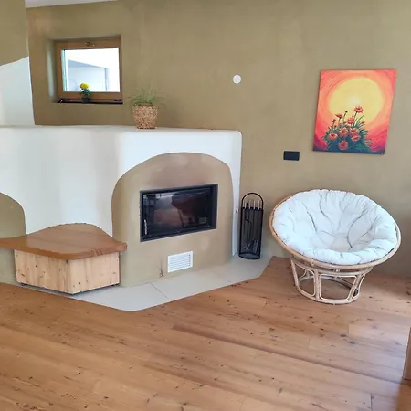 Naravna Lesena Hisa V Naravi Z Lastnim Vrtom * Ig