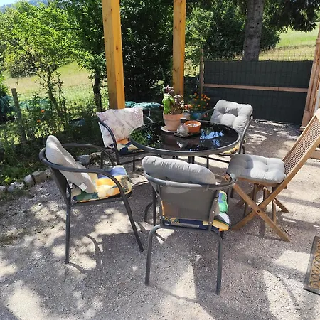 Apartment Naravna Lesena Hisa V Naravi Z Lastnim Vrtom *