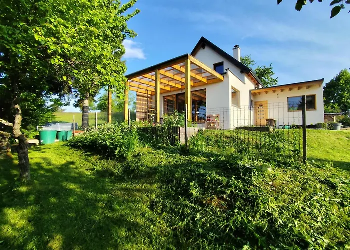 דירה Naravna Lesena Hisa V Naravi Z Lastnim Vrtom Ig