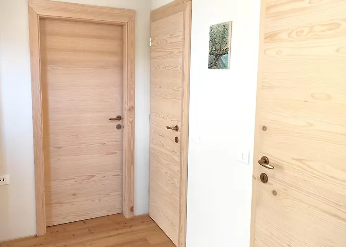 דירה Naravna Lesena Hisa V Naravi Z Lastnim Vrtom Ig